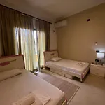 Casa Shprese - The Traditional شقة