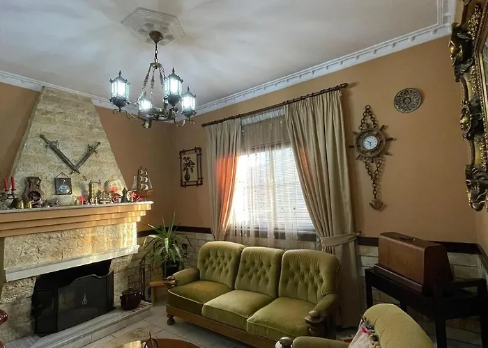 Casa Shprese - The Traditional Apartamento Tirana